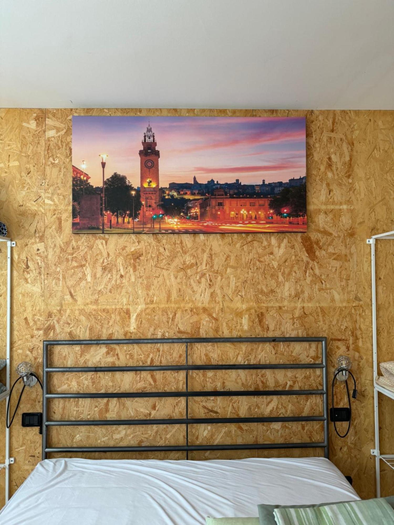 La Casa Di Alyss Apartment Bergamo Bagian luar foto